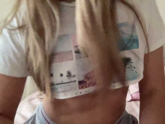 LizaFlower1 live cam on BongaCams
