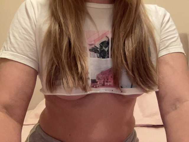 LizaFlower1 live cam on BongaCams