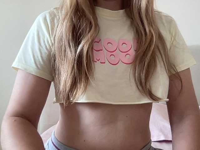 LizaFlower1 live cam on BongaCams