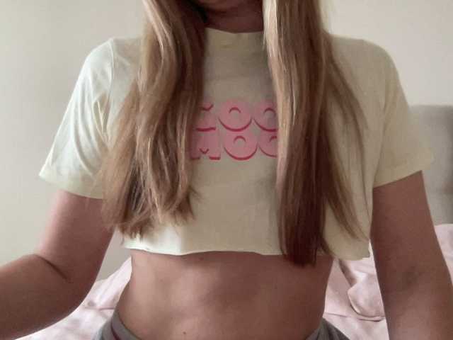 LizaFlower1 live cam on BongaCams