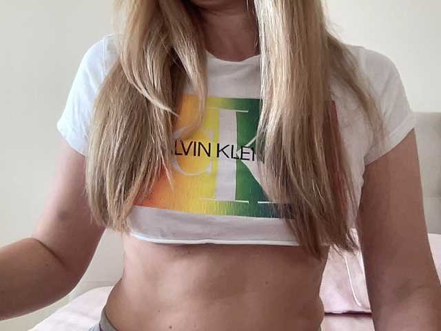 LizaFlower1 live cam on BongaCams