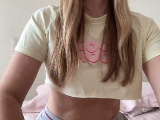 LizaFlower1 live cam on BongaCams