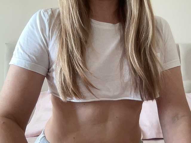 LizaFlower1 live webcam show