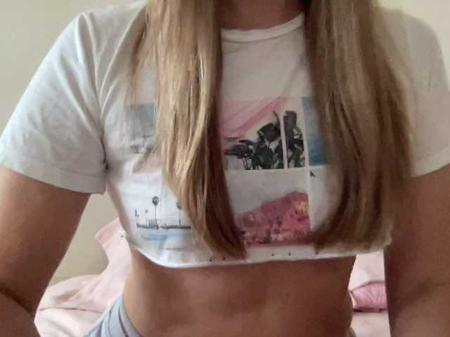 LizaFlower1 live cam on BongaCams