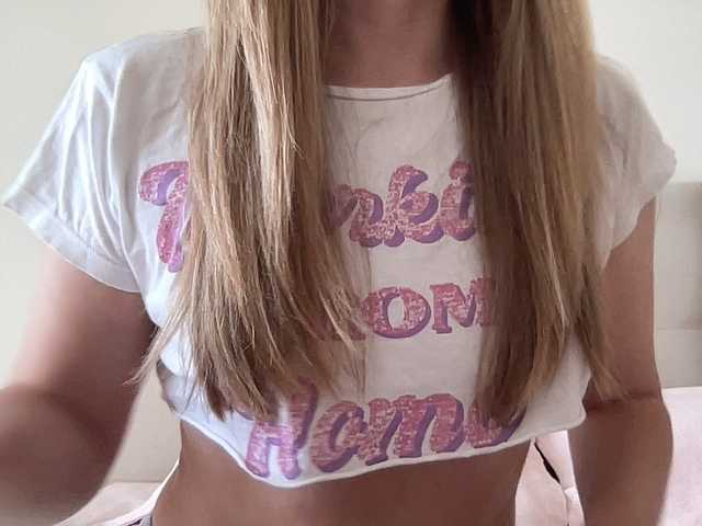 LizaFlower1 live cam on BongaCams