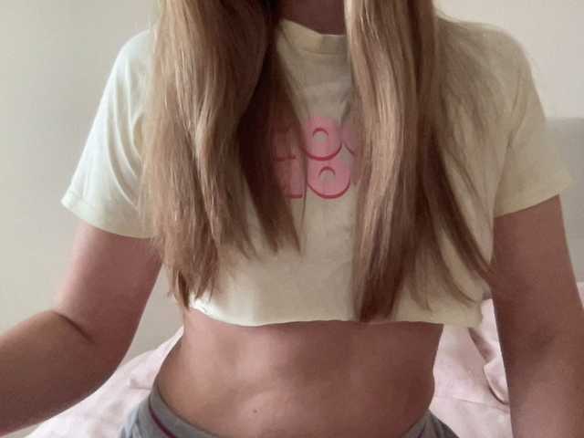 LizaFlower1 live cam on BongaCams