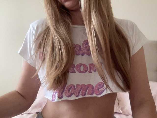 LizaFlower1 live cam on BongaCams