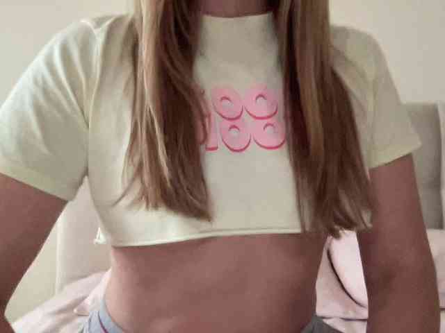 LizaFlower1 webcam