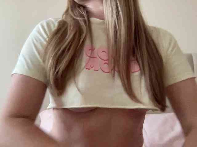 LizaFlower1 webcam