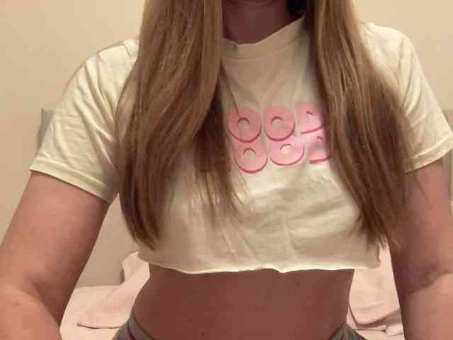 LizaFlower1 webcam