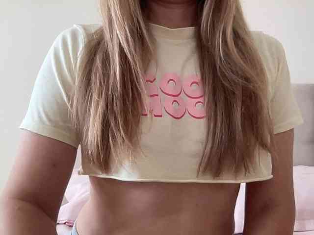 LizaFlower1 webcam