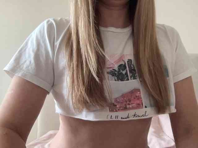 LizaFlower1 webcam