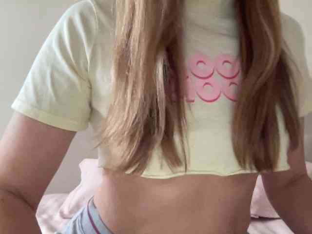 LizaFlower1 webcam
