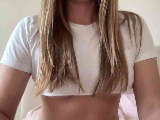 LizaFlower1 webcam