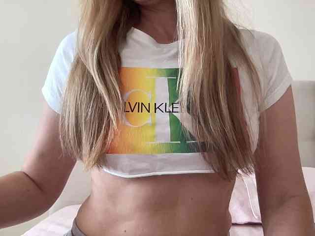 LizaFlower1 Live Webcam on BongaCams