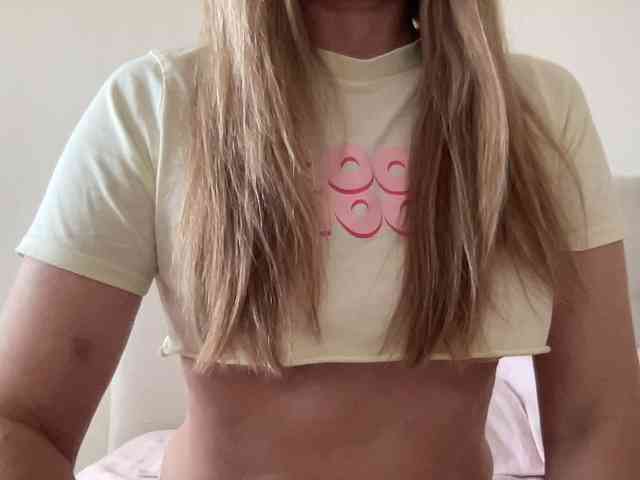 LizaFlower1 webcam