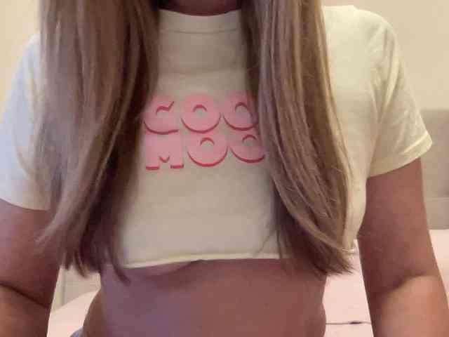 LizaFlower1 webcam
