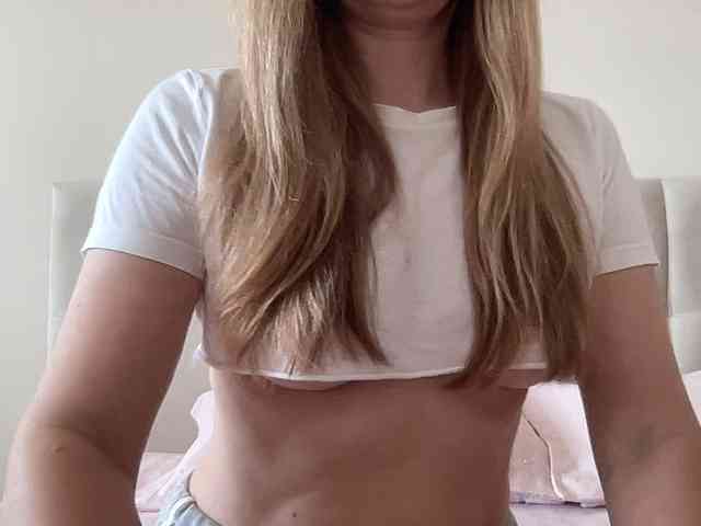 LizaFlower1 webcam