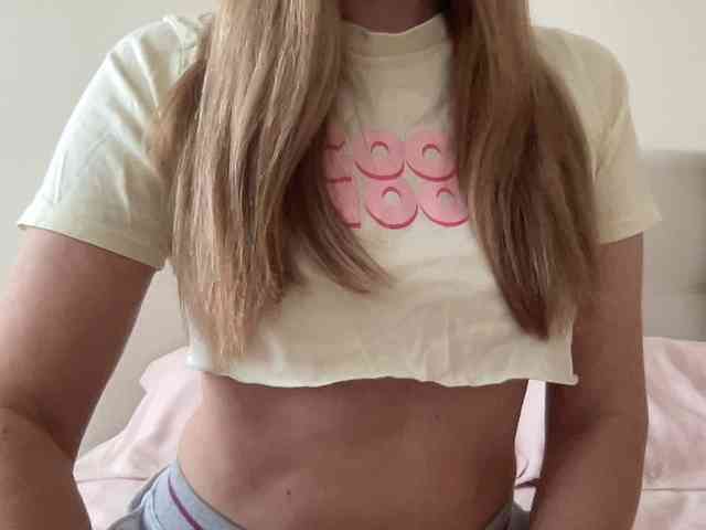 LizaFlower1 webcam