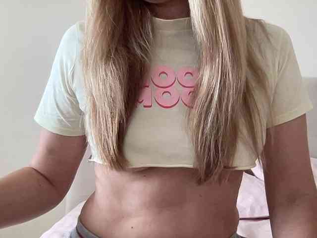 LizaFlower1 webcam