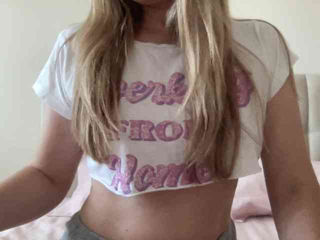 LizaFlower1 webcam