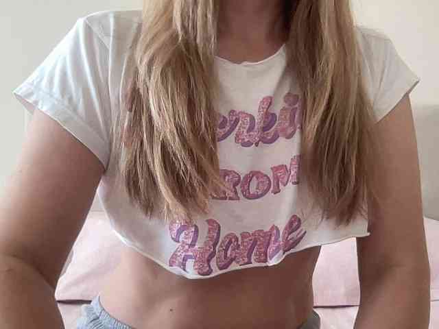 LizaFlower1 webcam