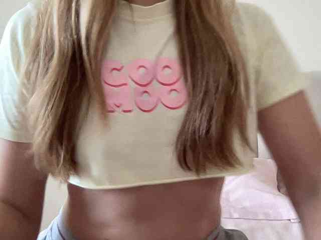 LizaFlower1 webcam