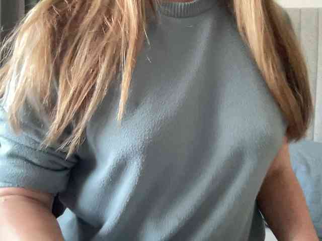 LizaFlower1 webcam