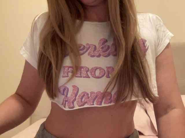 LizaFlower1 webcam