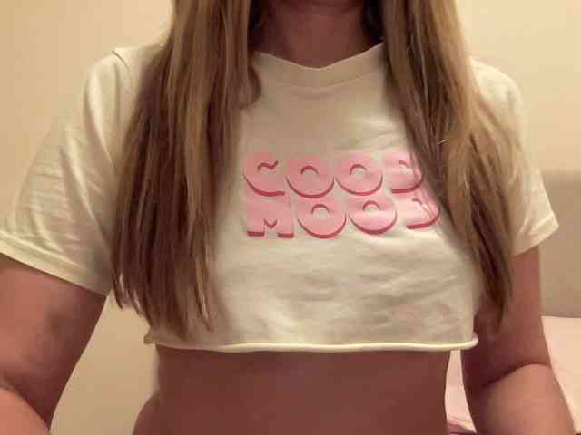 LizaFlower1 webcam