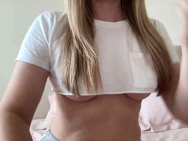 LizaFlower1 webcam