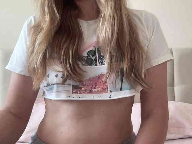 LizaFlower1 webcam