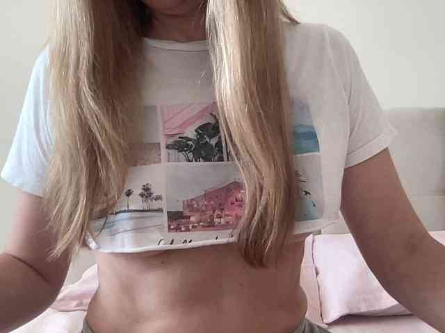 LizaFlower1 webcam