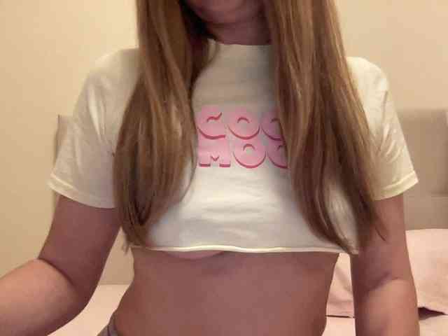 LizaFlower1 webcam