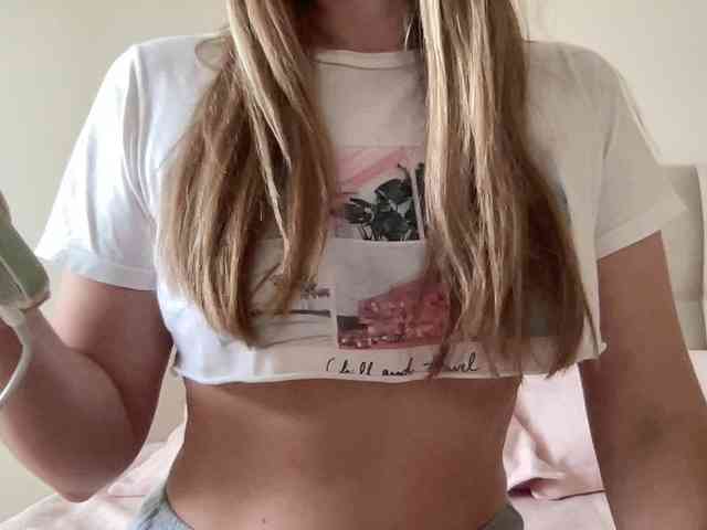 LizaFlower1 webcam