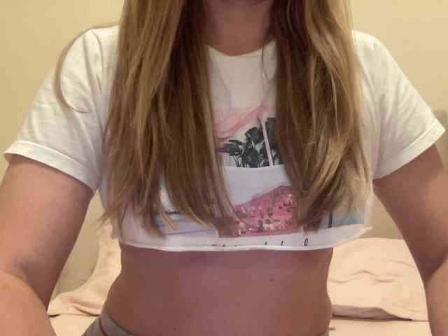 LizaFlower1 webcam