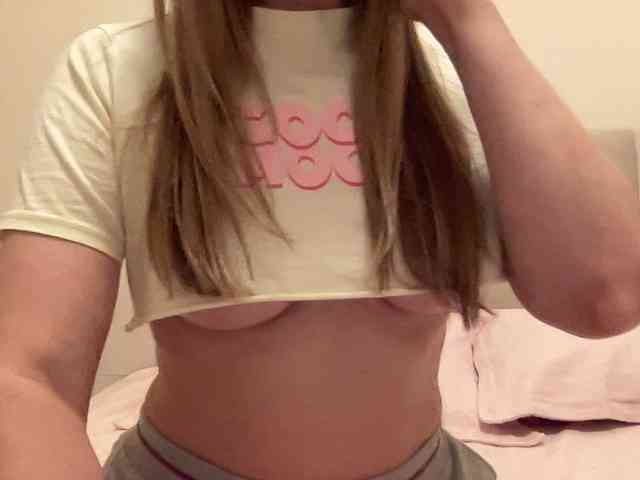 LizaFlower1 webcam