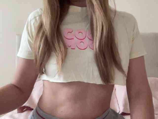 LizaFlower1 webcam