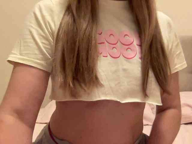 LizaFlower1 webcam