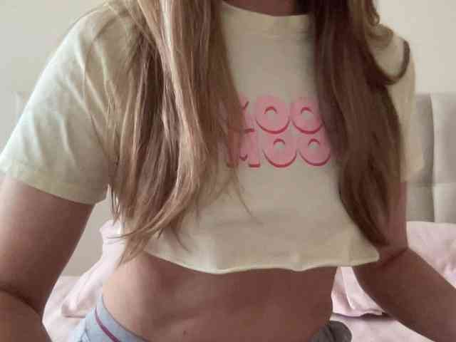 LizaFlower1 webcam