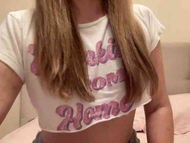 LizaFlower1 webcam