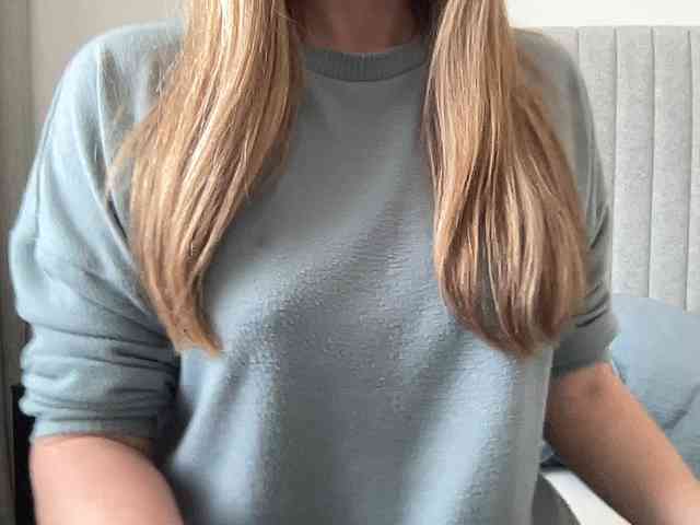 LizaFlower1 webcam