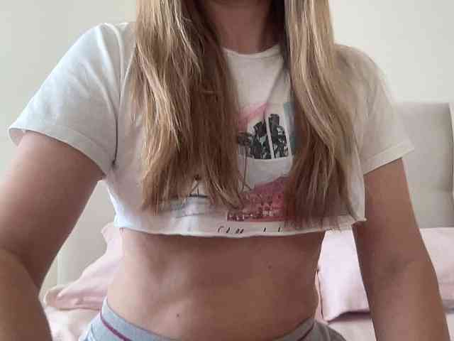 LizaFlower1 webcam