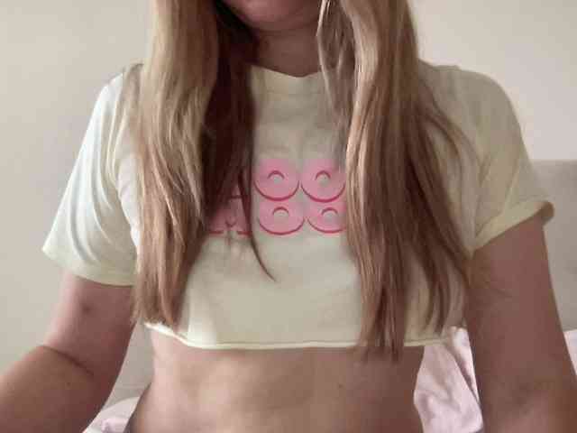 LizaFlower1 webcam