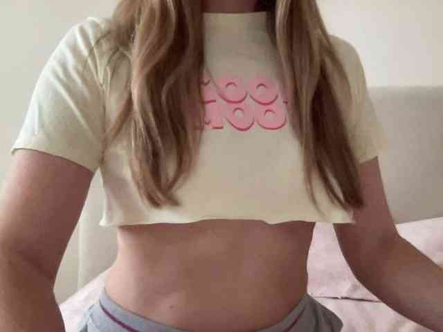 LizaFlower1 webcam