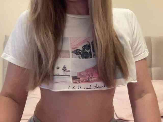 LizaFlower1 webcam