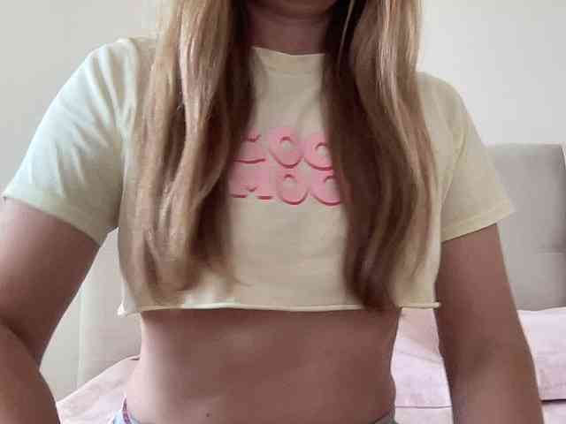 LizaFlower1 webcam