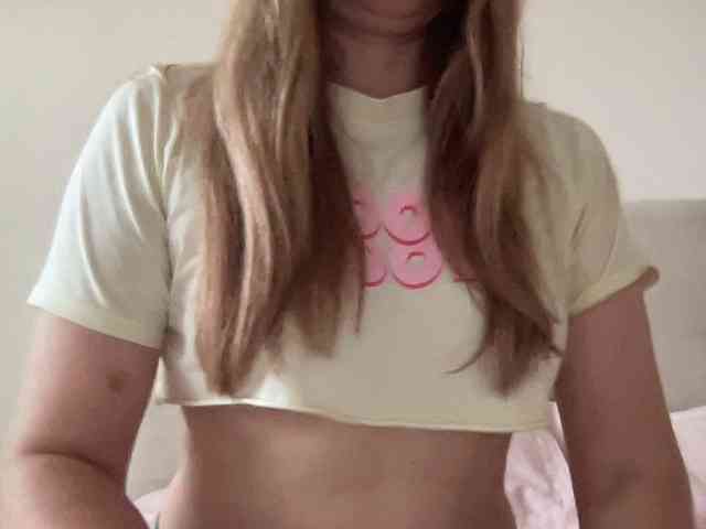 LizaFlower1 webcam