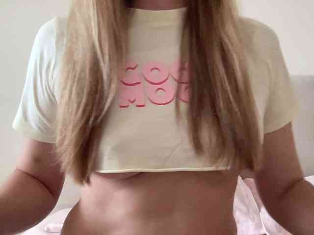 LizaFlower1 webcam