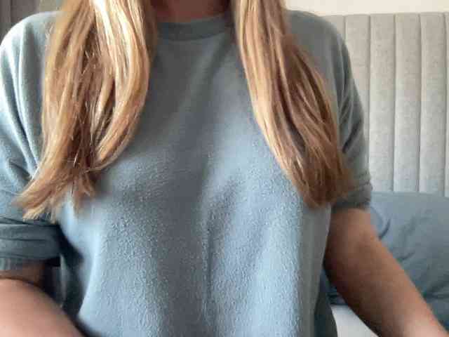 LizaFlower1 webcam